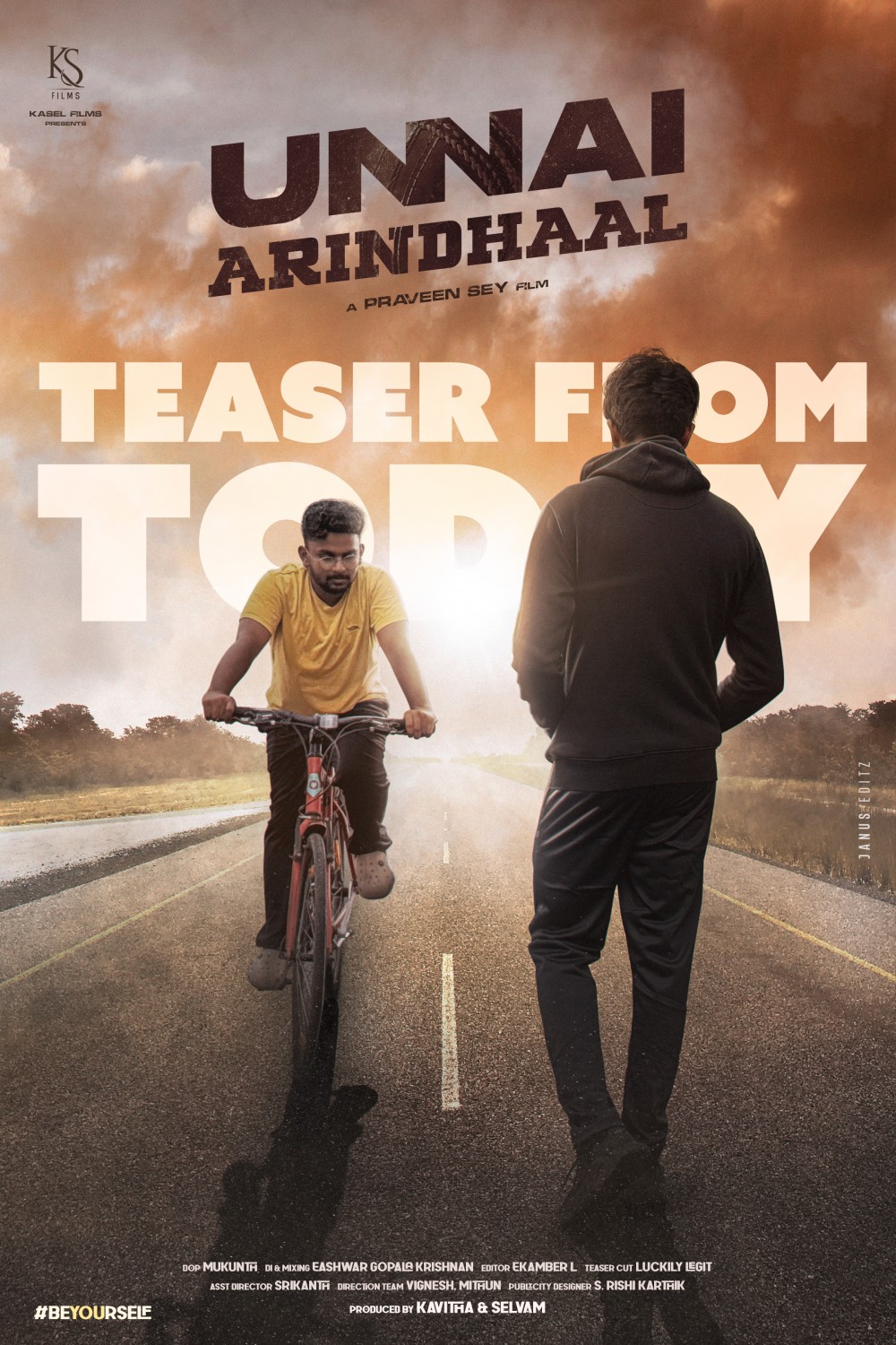 Extra Large Movie Poster Image for Unnai Arindhaal