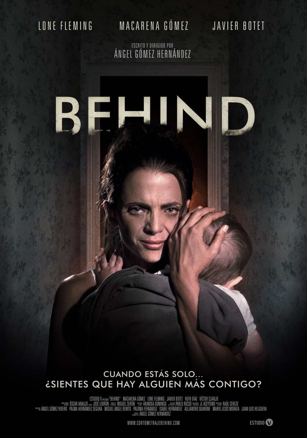 Extra Large Movie Poster Image for Behind
